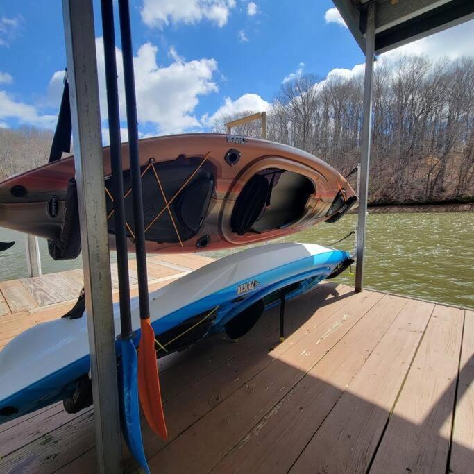 Lakeside Haven Dock/Slip Fire Pit Game Room Kayaks Winchester Exterior photo